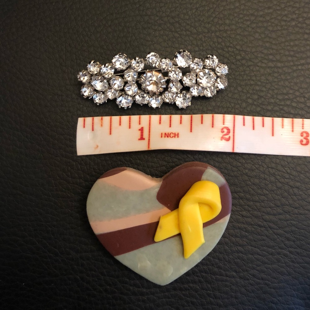 Fancy and Fabulous Brooch Pair 🎉 - Picture 4 of 4